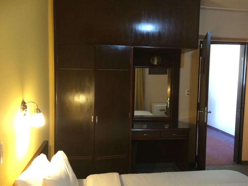 Hotel Manduvira Asuncion Ruang foto